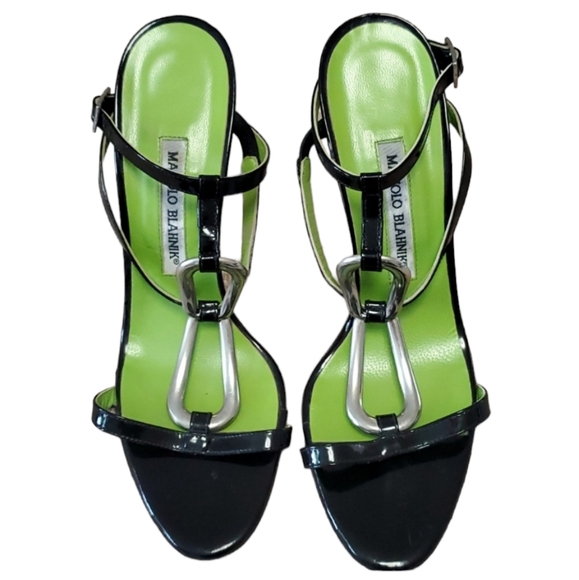 Manolo Blahnik Shoes - 💚HP💚NEW Manolo Blahnik Black T-Strap Stiletto Heels💚Size 41